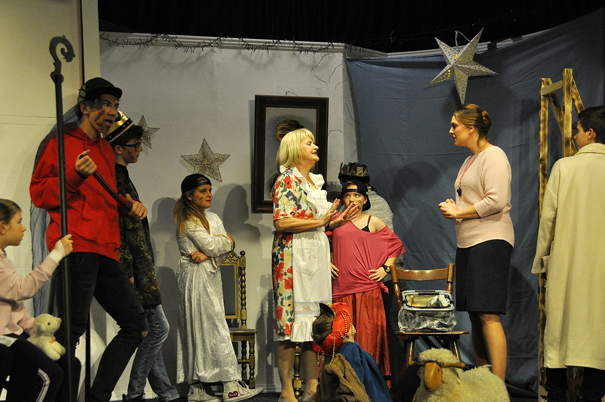 „Hilfe, die Herdmanns kommen!“ Ein herzerwärmender Familienklassiker von Barbara Robinson | Fotos: Gerd NIckel