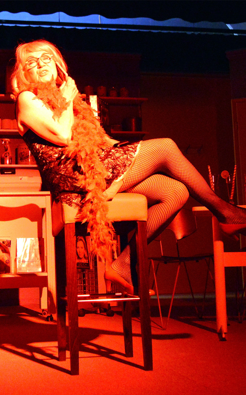  „Eine ganz heiße Nummer“ Eine sehr freche Komödie von Andrea Sixt | Fotos: Claudia Lankes, Kristina Ackermann