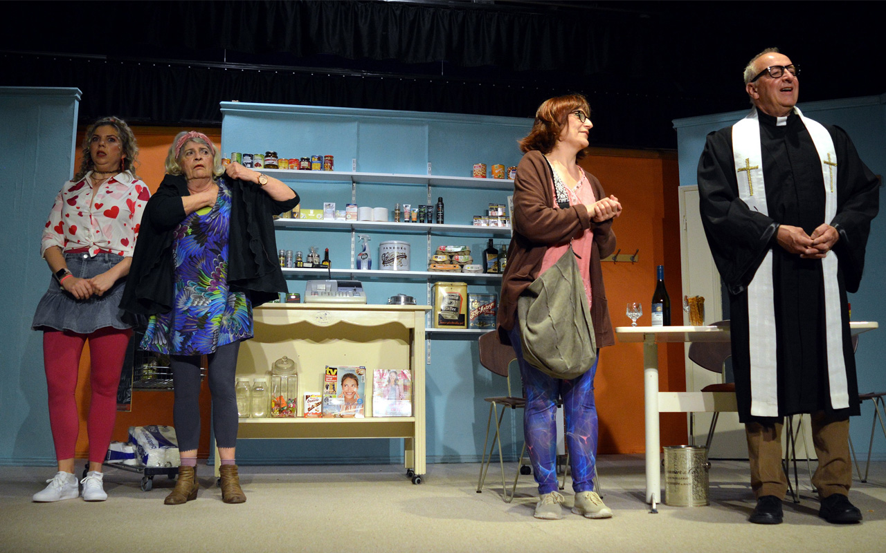  „Eine ganz heiße Nummer“ Eine sehr freche Komödie von Andrea Sixt | Fotos: Claudia Lankes, Kristina Ackermann