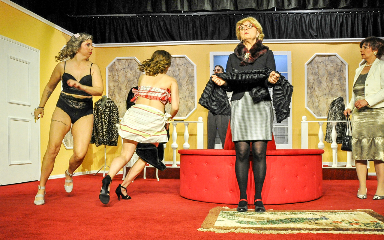  „Jetzt nicht, Liebling“ Eine sehr freche Komödie von Ray Cooney und John Chapman | Fotos: Gerd Nickel